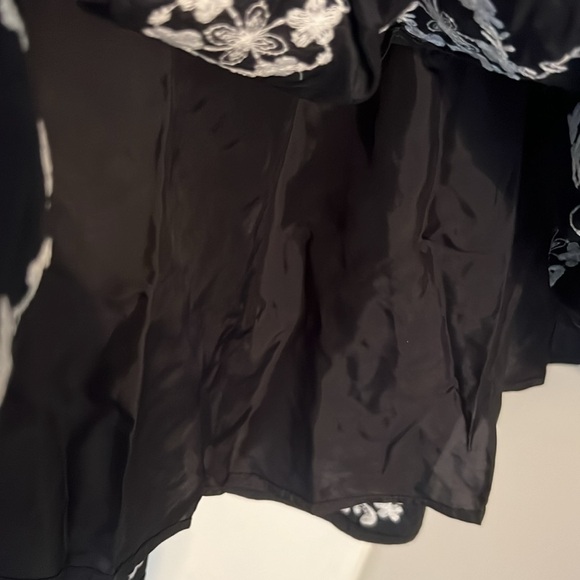 Doncaster Collection silk maxi skirt for women with a built in lining. Size 14 - Picture 3 of 7